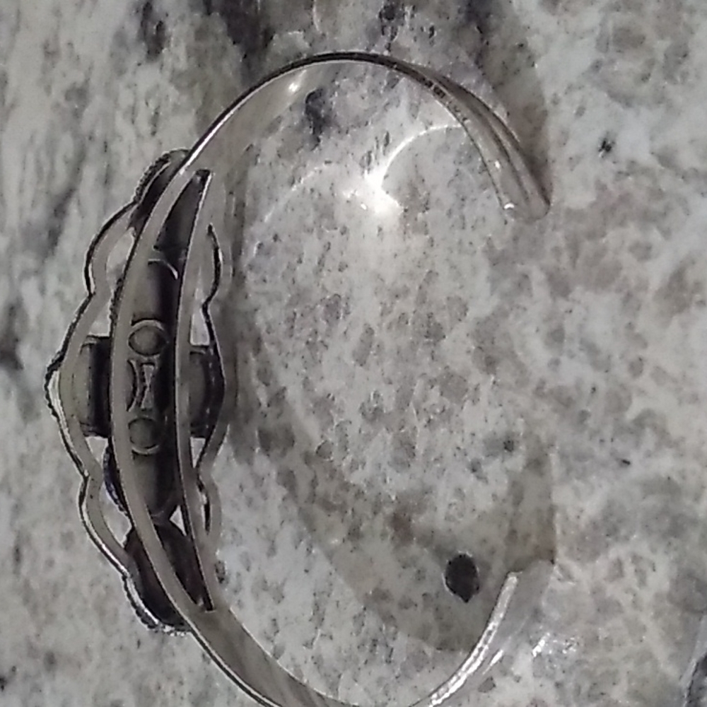 Cuff bangle - Picture 2 of 2